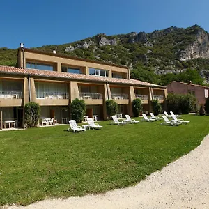 Aparthotel Vacanceole - Le Domaine De Chames - Pont D'arc, Vallon-Pont-d'Arc